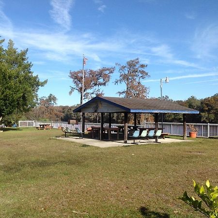 Suwannee Gables Old Town Exterior foto