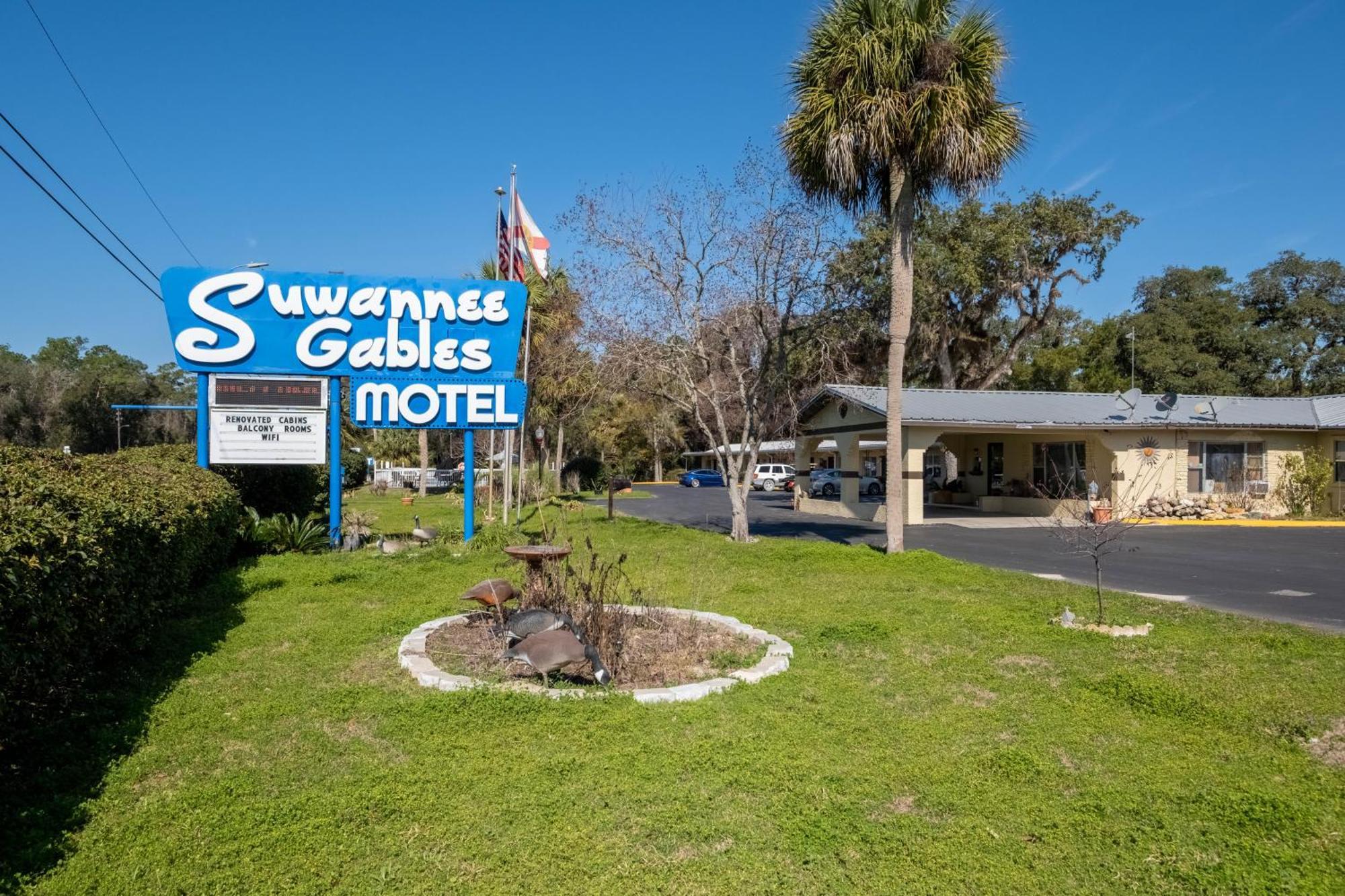 Suwannee Gables Old Town Exterior foto
